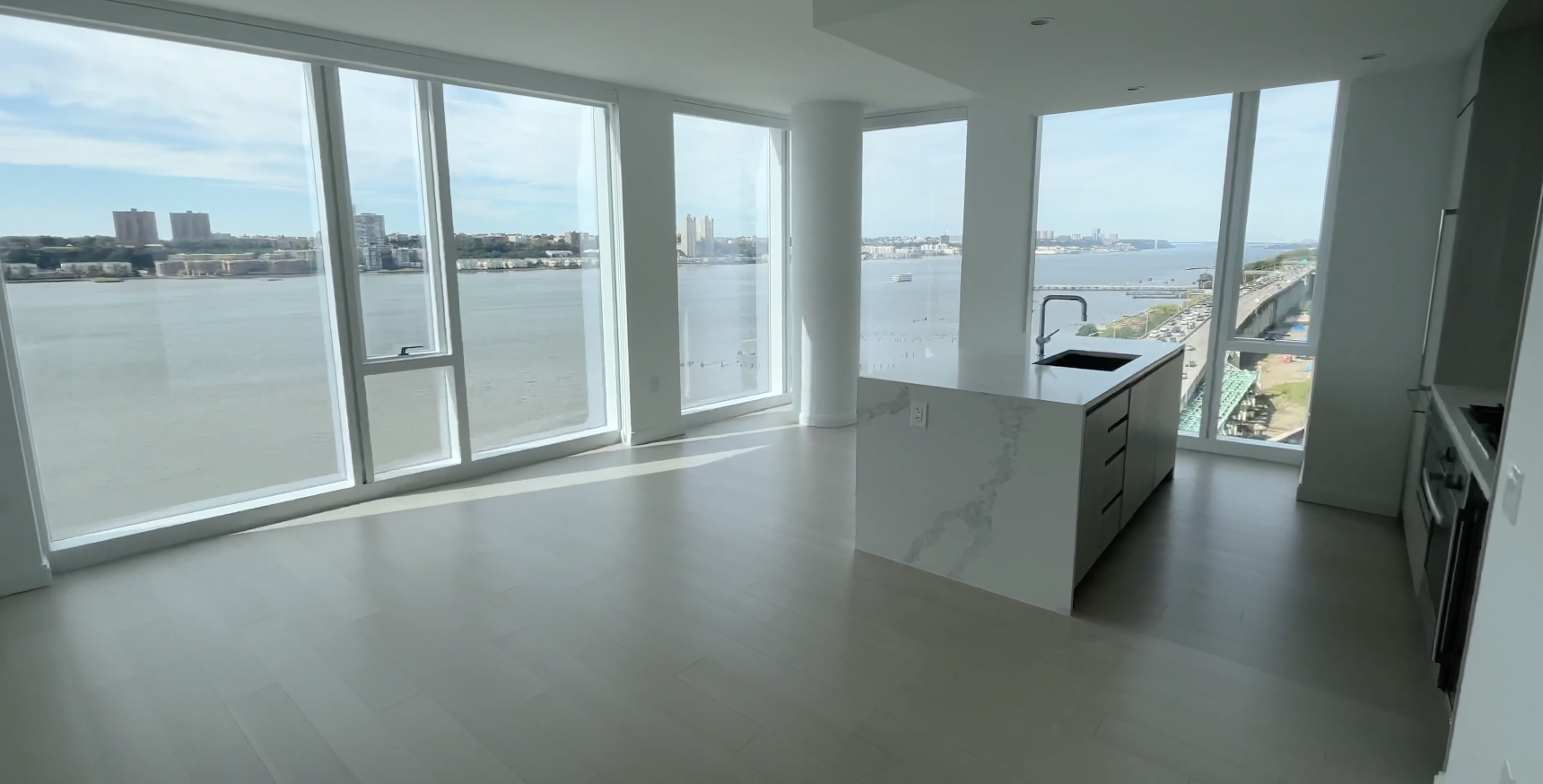10 RIVERSIDE BLVD