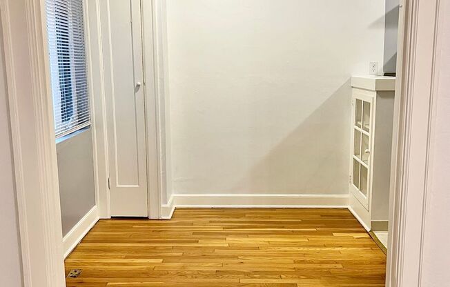Studio, 1 bath, 467 sqft, $1,025, Unit 209