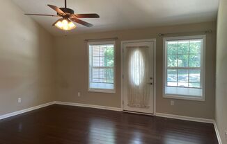 3 beds, 2 baths, $1,650