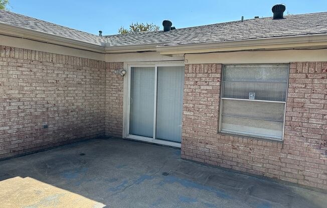 3 beds, 2 baths, $1,950