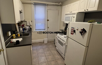 9 BARROWS ST