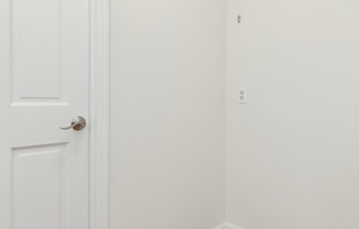 1 bed, 1 bath, $4,200, Unit 7A