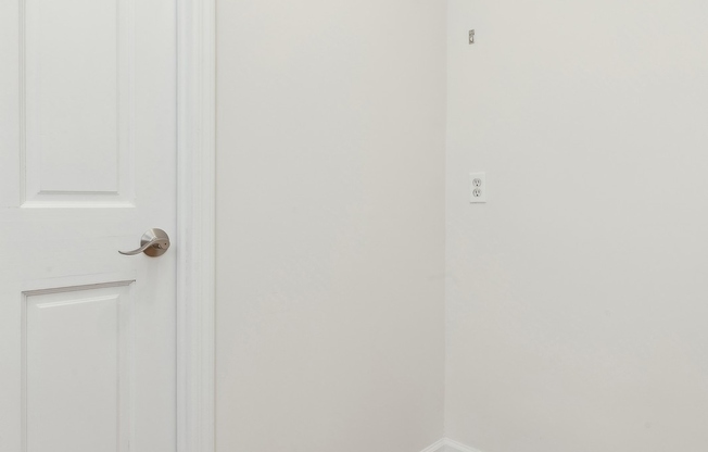 1 bed, 1 bath, $4,200, Unit 7A