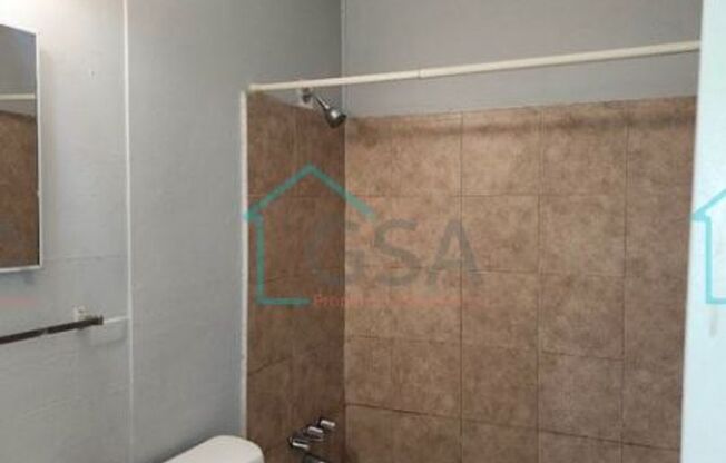 3 beds, 1 bath, 1,014 sqft, $900, Unit 694 Saxon Avenue