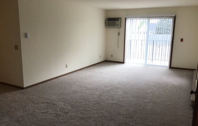 2 beds, 1 bath, 1,000 sqft, $1,650, Unit 7717CF