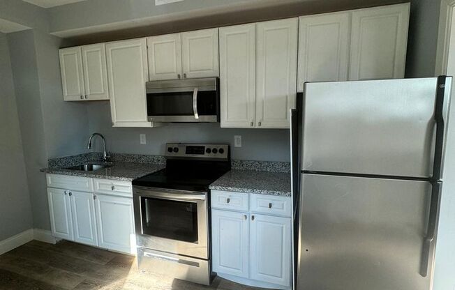 Beautiful Three Bed One Bath Completely Renovated