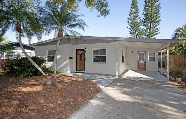For Rent – Move-In Ready Gem with Modern Upgrades and Prime Location!
