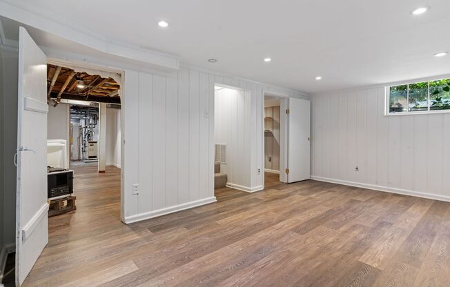 3 beds, 2.5 baths, $5,228