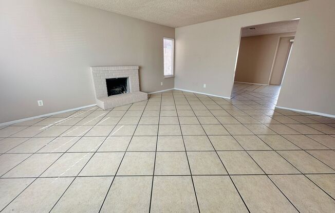 Convenient and centrally located home on a huge lot with separate living room and dining room areas! Walking distance from shopping centers with grocery stores, restaurants, retail, gym, spa, dentist, urgent care, and even the CSN Charleston Campus!