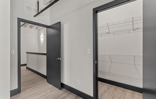 2 beds, 2.5 baths, 1,320 sqft, $2,365, Unit 192