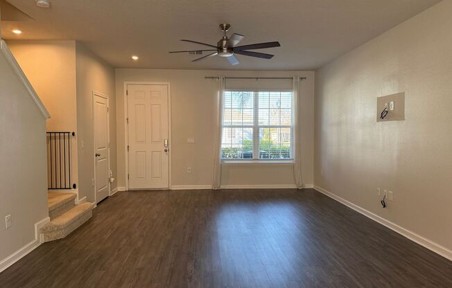 Like New Townhouse in Hamlin