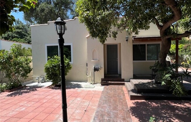 1011 SAN PASCUAL AVE