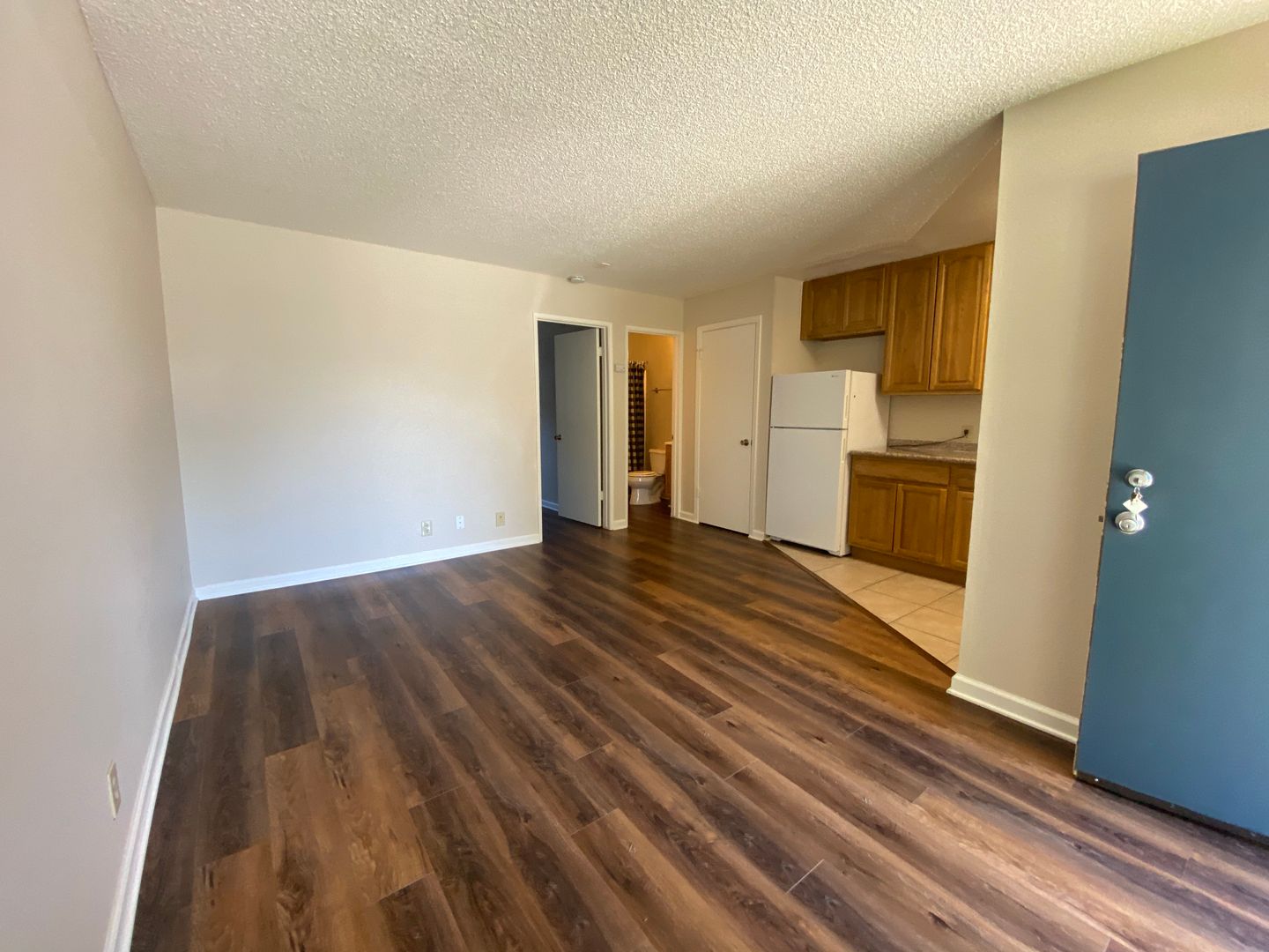 1 Bed / 1 Bath | Downstairs Apartment in Oak Park Available