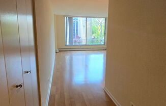 3 beds, 2 baths, $3,275, Unit 1616 - 2A