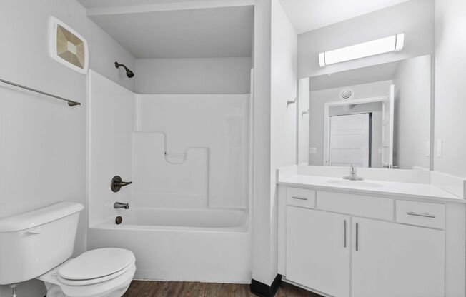 2 beds, 2 baths, 995 sqft, $1,497, Unit B110