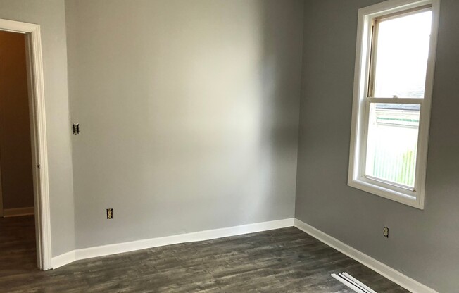 Carnegie - 2 BR First Floor Apartment, Laminate Floors, Utilities Included