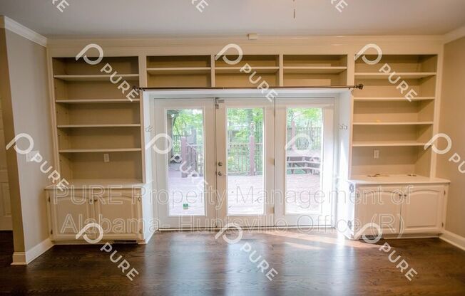 **COMING SOON**2411 Oakwood Ave NE