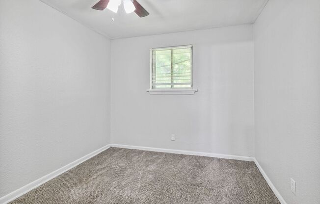 2 beds, 1 bath, 825 sqft, $995, Unit 6116-F