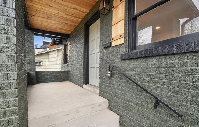 Updated 3-Bed Bungalow | Finished Basement + Garage + Renovated Backyard