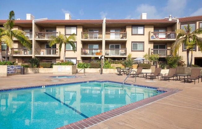 COMING SOON!! Gorgeous condo with Amazing Views!