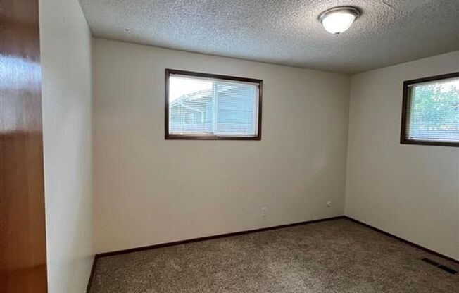 2 beds, 1 bath, 955 sqft, $1,695, Unit 1831