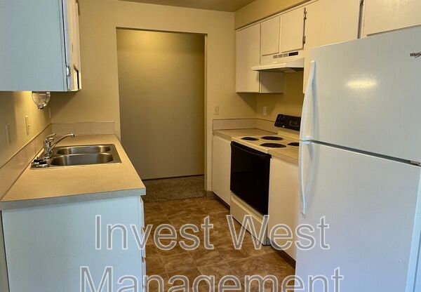 708 NE 105 ST