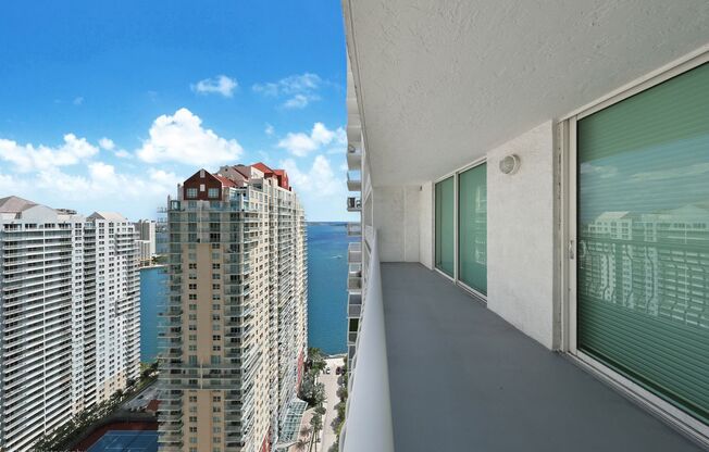 1 bed, 1 bath, $2,950, Unit APT 3506