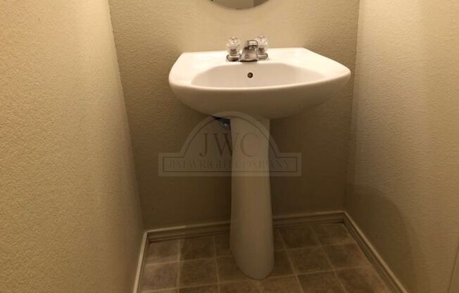 2 beds, 1.5 baths, $825, Unit 315 Creek Unit  B