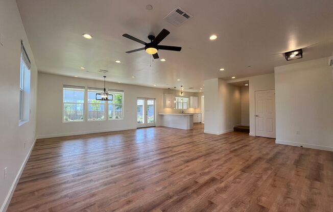 New Construction California-Ranch Style 4-Bedroom House with Detached ADU