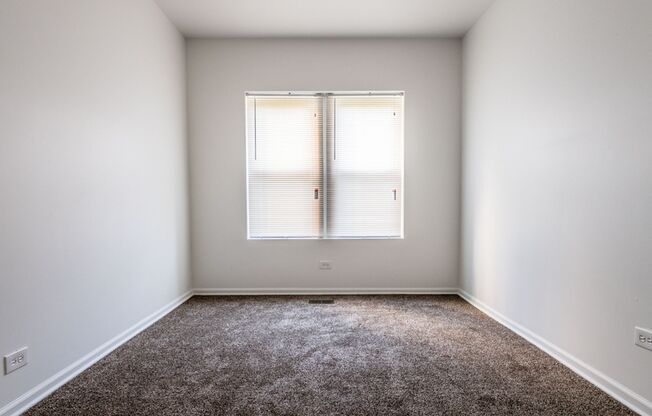 7846 S Saginaw