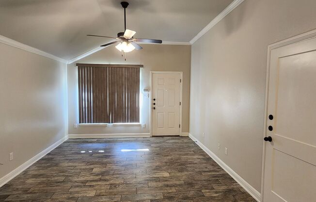 Gorgeous 3 bed/2 bath in Trimmier Estates Killeen, TX Viewable 9/12