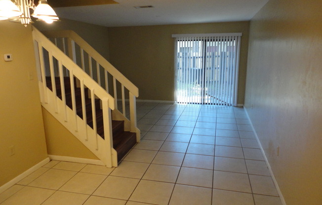 2 beds, 1.5 baths, $1,250