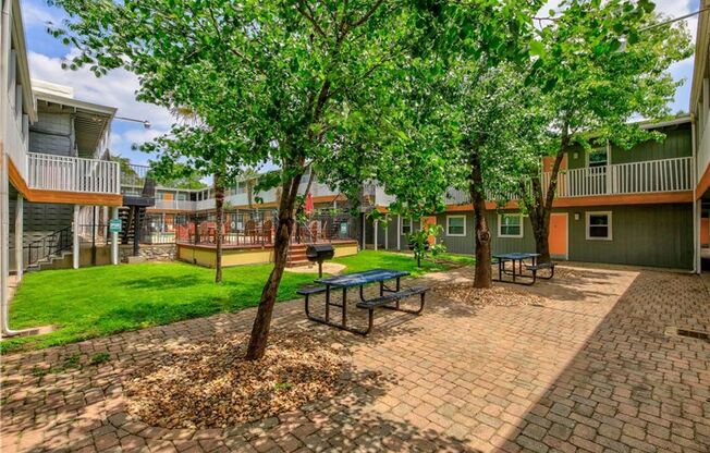 2 beds, 1 bath, $1,500, Unit Unit 108