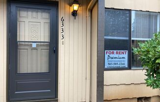 Remodeled Condo at Battlecreek Meadows - $800 Off 1st Month!