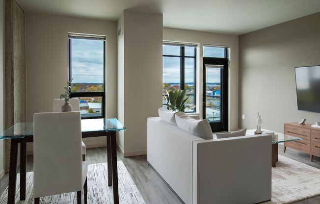 Studio, 1 bath, 520 sqft, $1,650, Unit 615