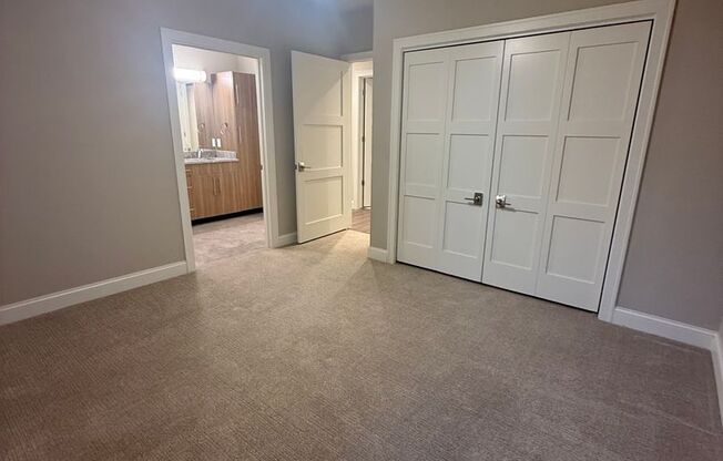 3 beds, 2 baths, 1,549 sqft, $2,600, Unit 301