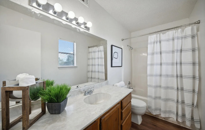 4038 WALNUT PARK CIR