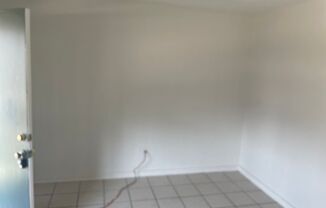 1 bed, 1 bath, $850, Unit UNIT 8