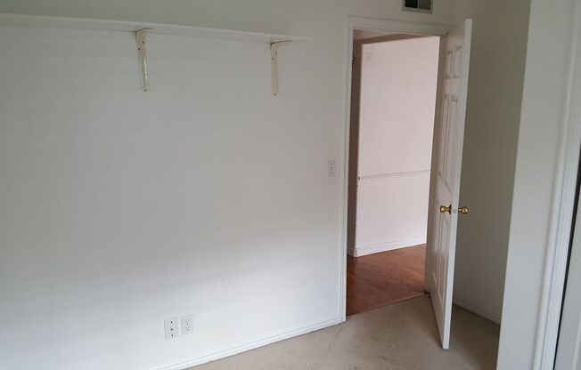 2 bed/1 bath Apt. in Provo