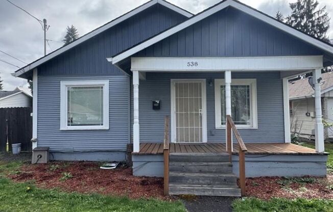 538 SE 7th Avenue ~ Quaint Single Level Home