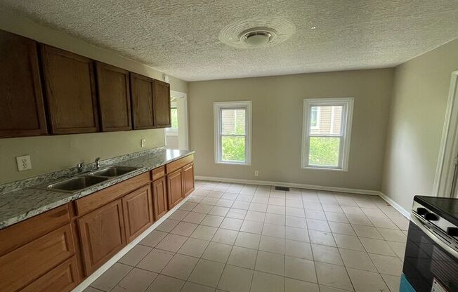 101 COTTAGE ST