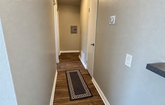 2 beds, 1 bath, 772 sqft, $2,595, Unit 47