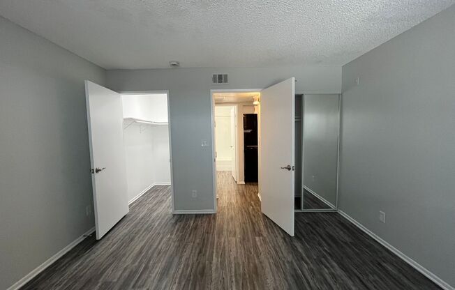 2 beds, 2 baths, 900 sqft, $1,948, Unit 102