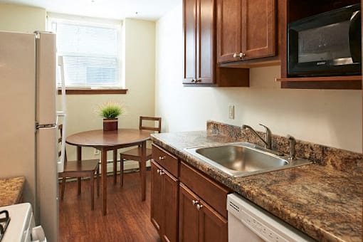 Greenway Apartments in Whittier, Minneapolis
