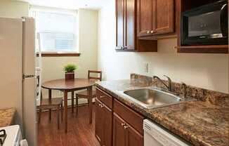 Greenway Apartments in Whittier, Minneapolis