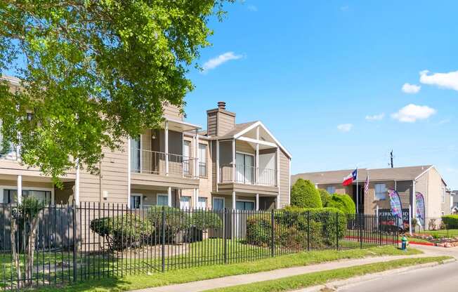 Kirkwood Landing Apartments fenced in residential buildings