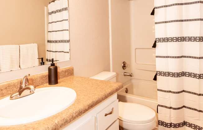 Sunstone Parc, Beaverton, OR, 97008, model primary bathroom