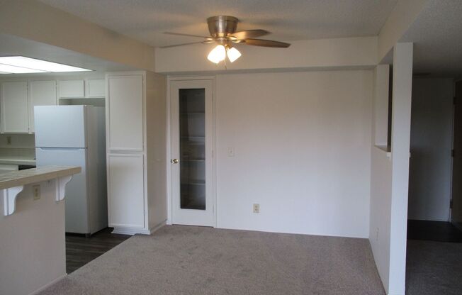 2 bedroom, 2 bath 3rd floor condo