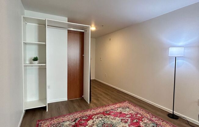 Studio, 1 bath, 176 sqft, $1,350, Unit 1202