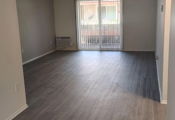 2 beds, 2 baths, 900 sqft, $2,568, Unit Unit 12H
